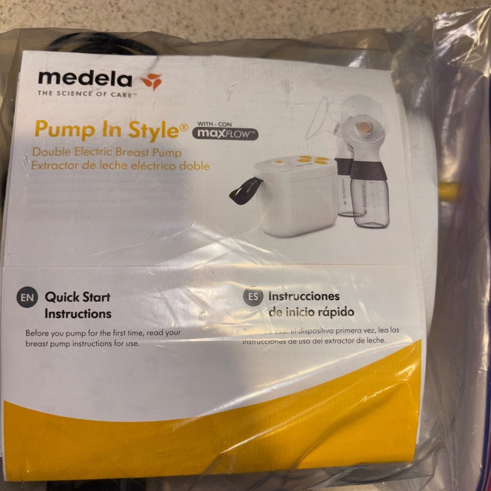 Medela Pump In Style with MaxFlow Technology - Yellow and White